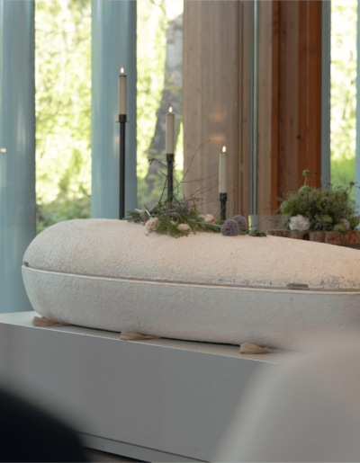 Loop living cocoon